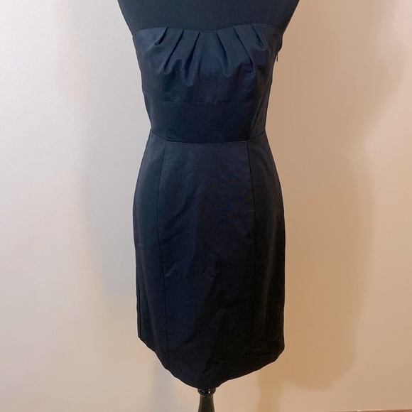 Sweetheart pencil sheath dress - Picture 2 of 3
